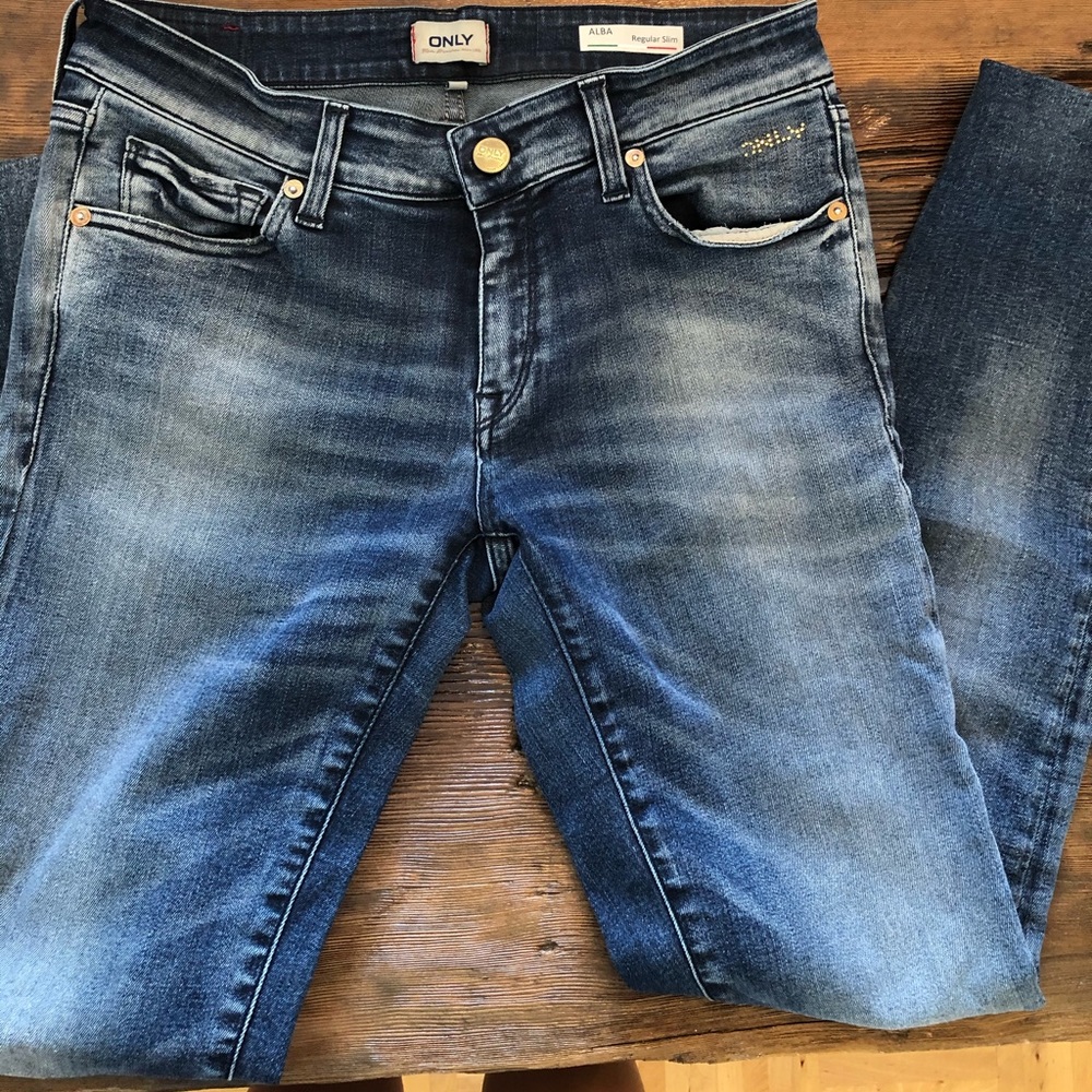 Jeans ONLY